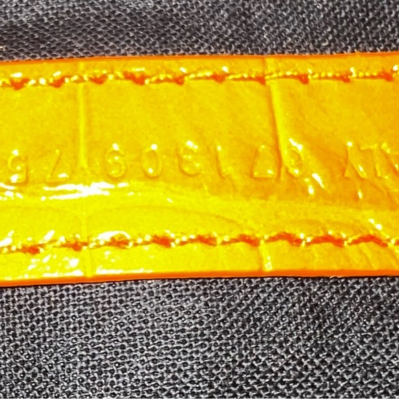 AUTH BALENCIAGA Le cagole xs orange bag with mirror and pochette - excellent - Picture 8 of 9